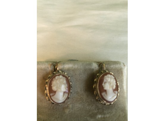 Pair Of Vintage 14 Kt And Shell Cameo Earrings