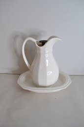 Vintage Pfaltzgraff Heritage White Ceramic Pitcher With Wood Lid And Dish
