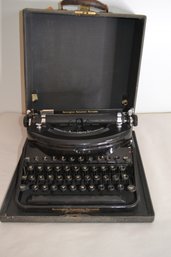 Vintage Remington Noiseless Portable Typewriter