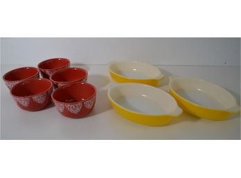 Great Vintage Oval Pyrex Dishes & 5 Red Small Ceramic Bowls