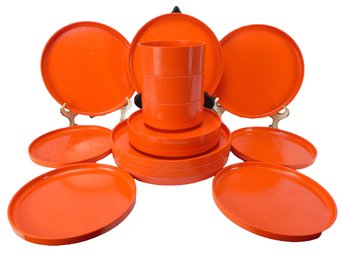Heller, Massimo Vignelli Dinnerware, Orange Monochromatic - 6 Salad,  6 Dinner Plates, 3 Bowls - 15 Pieces