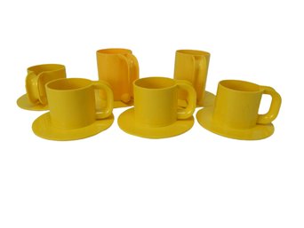 Heller, Massimo Vignelli Dinnerware, Yellow Monochromatic - 4 Tea,  2 Coffee Cups, 6 Saucer Plates - 12 Total