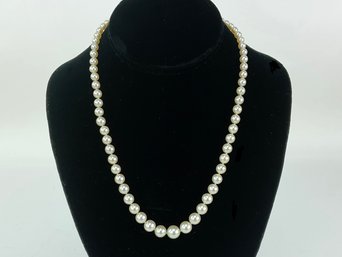 A Vintage Graduated Pearl Necklace