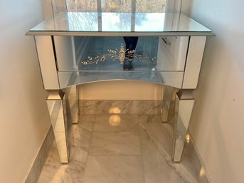 Mirrored Vanity / Accent Table