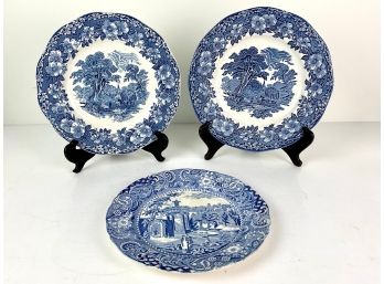 An Assortment Of Blue And White Transferware Plates, 3 Pieces