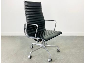 A Vintage Eames Aluminum Group Office Chair (3 Of 5)