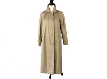 A Burberry Womens Trench Coat With Removable Wool Lining, Size 8 Long