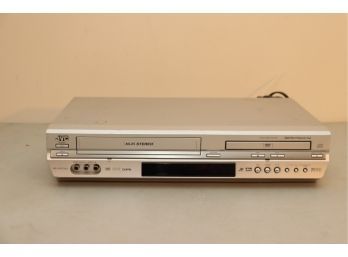 JVC HR-XVC33U DVDVCR Combo VHS Recorder Player