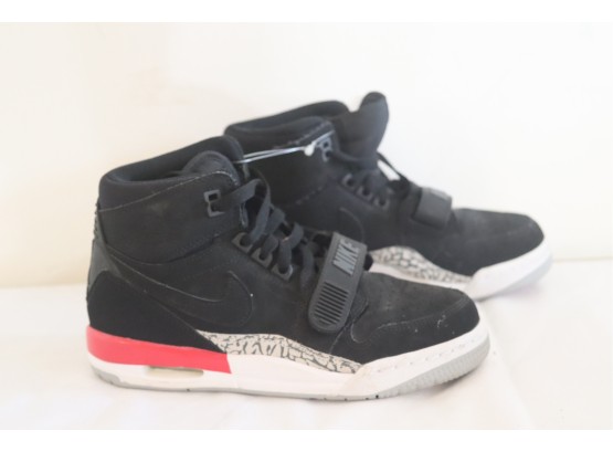 Nike Air Jordan Legacy 312 Basketball Shoes AT4040 060 Size  4 Y