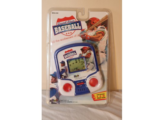 Vintage 1995  MGA-236 Grand Slam Baseball Electronic LCD Hand-Held Video Game New In Package