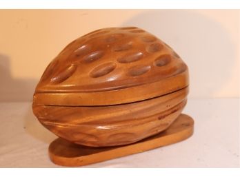 Vintage Wooden Walnut Holder Clamshell