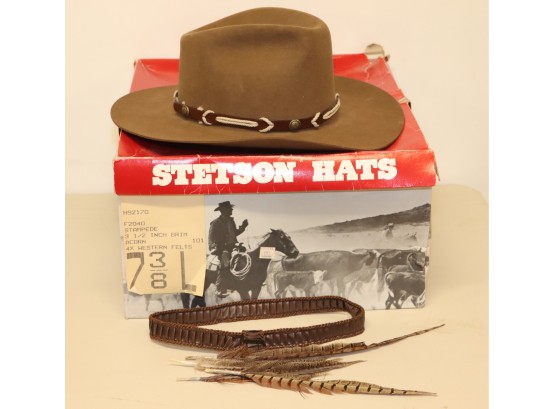 Stetson 3 1/2' Brim Stampede Cowboy Hat With Box & Extra Band & Feathers