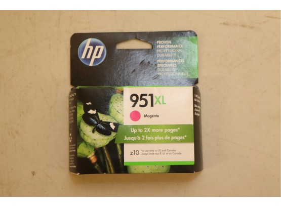 New In Box HP 951 XL Magenta Printer Ink Cartridge