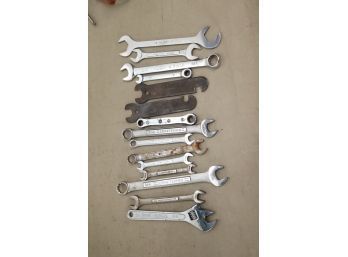 Assorted Wrench Lot  (HT-22)