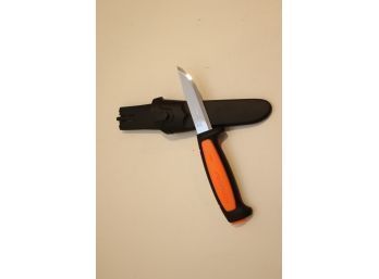 Morakniv Mora Basic 546 Fixed Knife 3.5' Stainless Blade Black/Orange Synthetic Handle