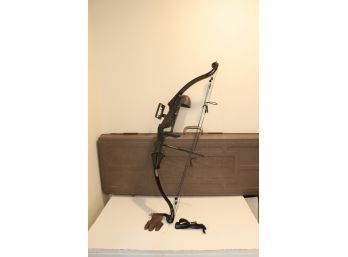 Pearson Probe Compound Bow With Hard Case