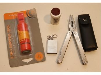 Survival Gear Whistle Fire Starter Matches Multi-tool