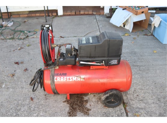 Sears Craftsman Air Compressor With Retractable Air Hose Attachment