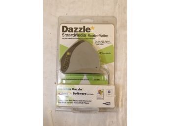 NEW IN PACKAGE Dazzle Smart Media Reader/ Writer