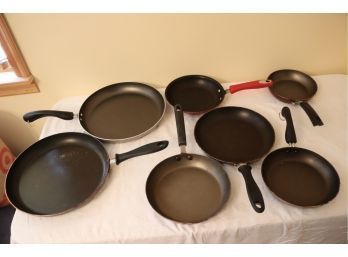 Assorted Frying Pan Lot