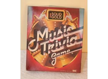 VINTAGE 1984 Ideal Solid Gold Music Trivia Board Game