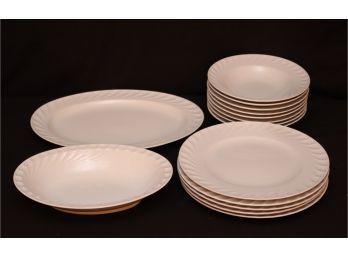 Lovely White Plate Set