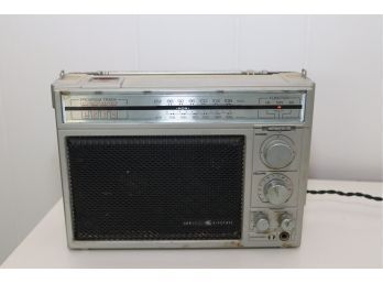 General Electric GE Model 3-5508a Am FM Stereo Radio With 8-track