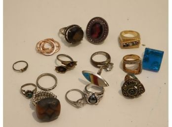 Assorted Vintage Rings   (J-5)