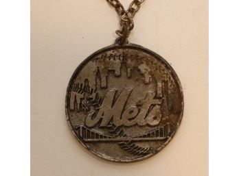 Vintage NY Mets Chain And Medallion