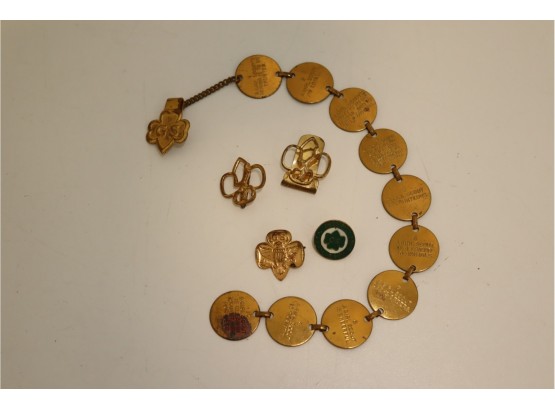 Vintage Girl Scout Pins. (J-11)