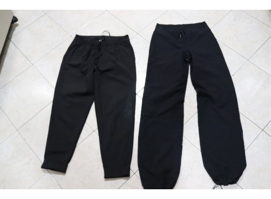 Pair Of Lululemon Black Pants Size 6. (ISL-2)
