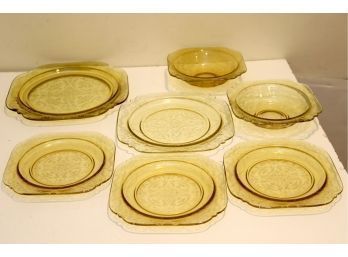 Vintage Set Of Federal Glass Amber Yellow Depression Madrid Square Plates & Bowls