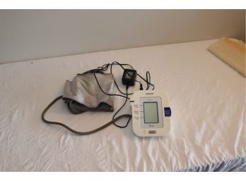Omron Automatic Blood Pressure Monitor Arm Cuff Model HEM-711