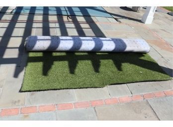 Outdoor Green Grass Astroturf Carpet  92 X 134 Inches
