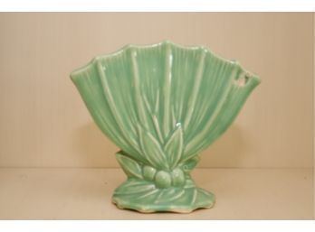 VINTAGE RARE McCOY CHARTREUSE GREEN FAN Vase