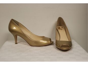 Vince Camuto Gold Patent Leather Peep Toe High Heels Size 7.5