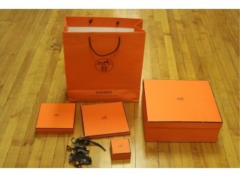 Hermes Shopping Bags And Boxes Enamel Bracelet Box