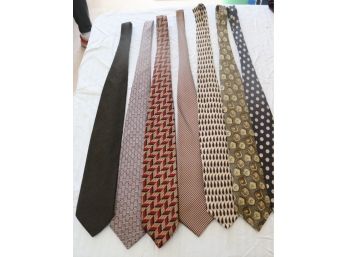7 Assorted Dress Neckties Ties  (B-8) Joseph Abboud, Ermengildo Zegna, Kieselstein-cord