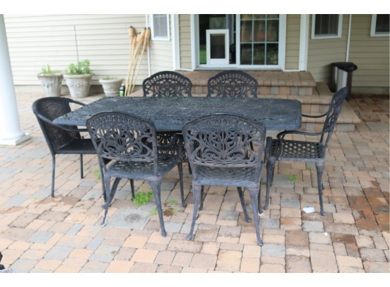 Cast Aluminum Patio Table And Chairs.