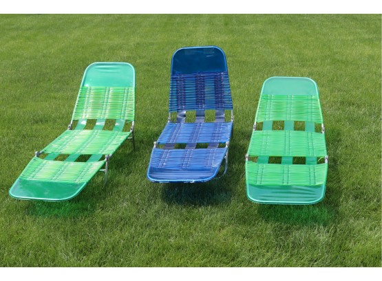 3 Folding Beach Pool Lounge Chairs 2- Green 1-blue