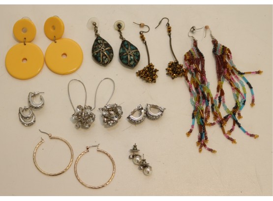 Assorted Pierced Earring Costume Jewlery Lot  (MSJ-5)