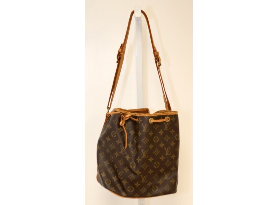 Vintage Louis Vuitton LV Monogram Bucket Bag. (PB-12)