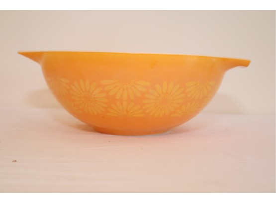 Vintage Pyrex Orange Yellow Daisy Sunflower Cinderella Nesting Bowl