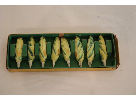 Vintage Set Of  Husky Corn Holders