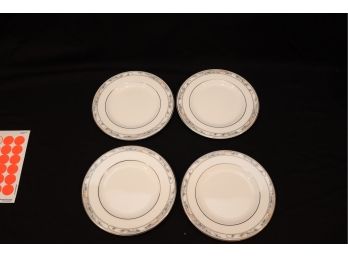 Set Of 4 Royal Doulton English Fine Boone China Arlington Plates (L-33)