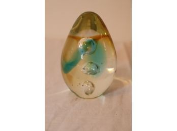 VINTAGE ART GLASS PAPERWEIGHT  (S-35)