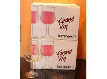 Set Of 12 Grand Vin Luminarc Wine Glasses (M-55)