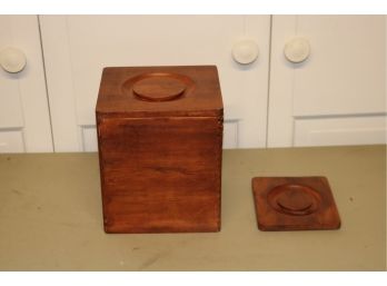 Vintage Wood Box   Extra Smaller Lid