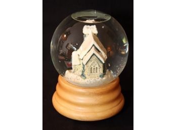 Lamplight From The Design Studios Of Lilliput All Saints Church Snow Globe (P-88)