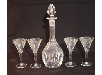 Vintage Glass Decanter And 4 Cordial Glasses  (P-82)
